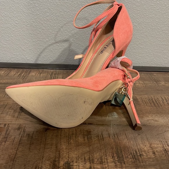 JustFab Pink heels with Ankle strap. Size 7, Never Worn. - Picture 3 of 6